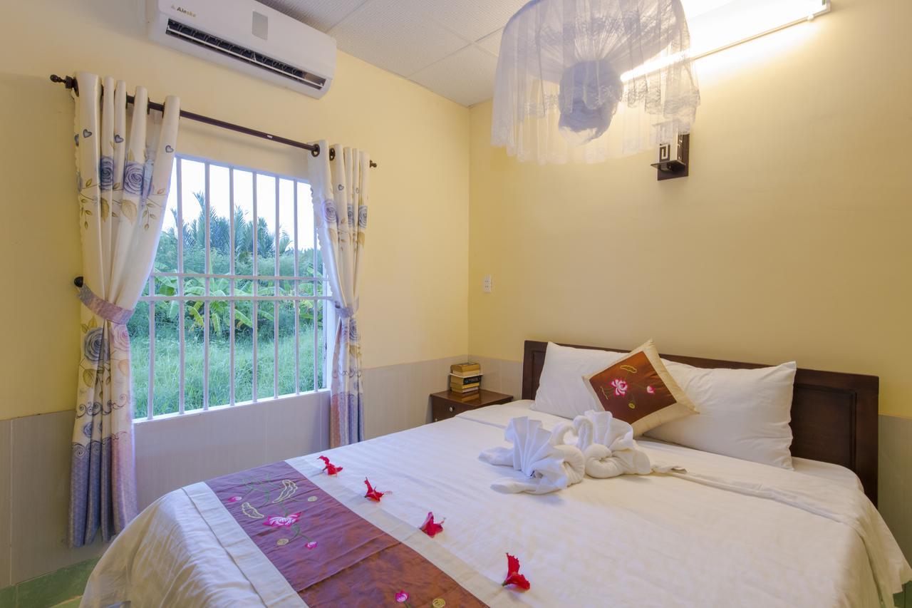 Bougain Villeas Homestay Hoi An Exterior photo