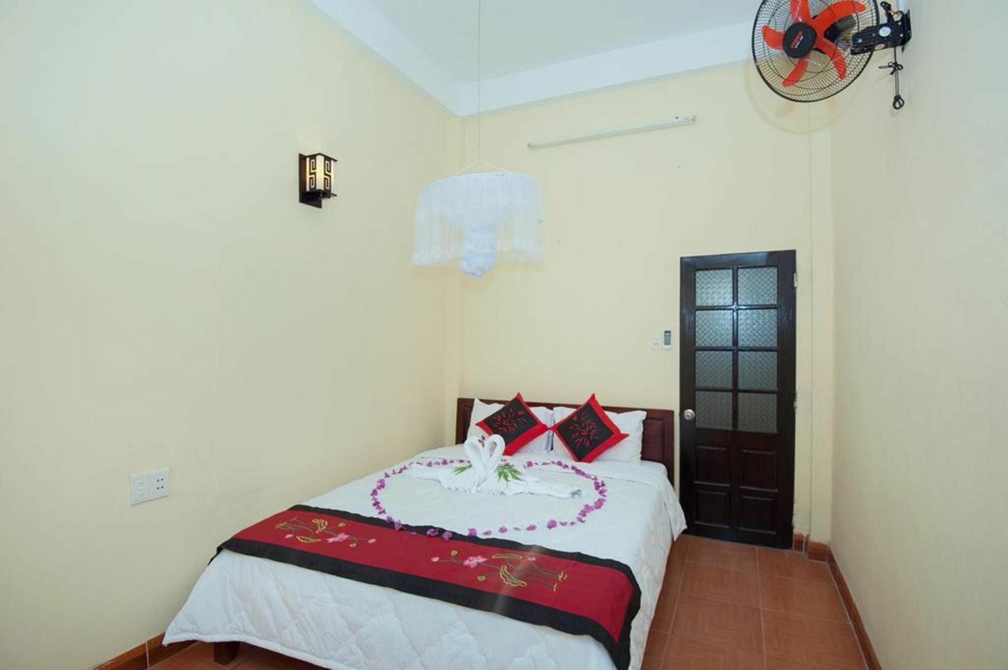 Bougain Villeas Homestay Hoi An Exterior photo